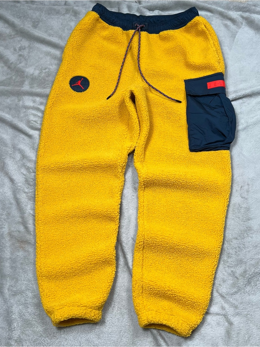 Jordan Essential Mountainside Statement Pants Mens M Yellow Sherpa DC9730 781